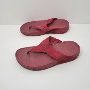 FitFlop Walkstar Maroon Red Suede Tstrap  Flip Flop Wed Sandals Women Size 8